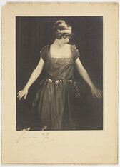 Elisabeth Mary Dangar, ca. 1918 / hand coloured photoprint by Bernice Agar