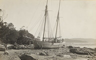 The 'Florant', stranded at Brisbane Waters, New South Wales, 1913