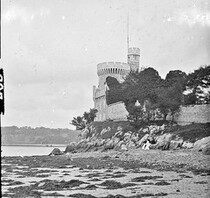 "Unidentified castle on seashore" is Blackrock Castle