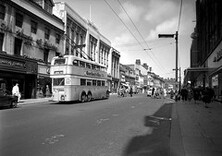 Trolley bus heading up Northumberland Street, 1961