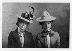 Historic Fashion - 1900s Women