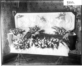 Mrs. Woodruff in casket 1909