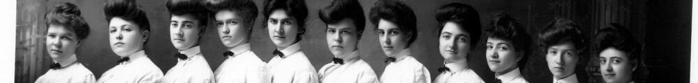 Women's group portrait 1903