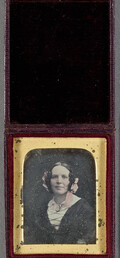Daguerreotype by Antoine Claudet. Portrait of a  woman.