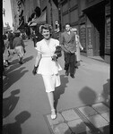 Sydney fashion, street photography, 10 October 1945, photographed by Norman Herfort