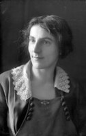Portrait of Gladys Reeves
