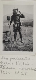 Akseli Gallen-Kallela dressed as a "wild west desperado" in Taos, New Mexico, 1925.