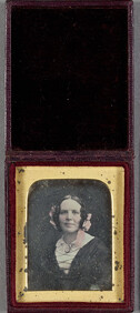 Daguerreotype by Antoine Claudet. Portrait of a  woman.