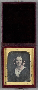Daguerreotype by Antoine Claudet. Portrait of a  woman.