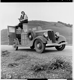 Dorothea Lange, Resettlement Administration photographer, in California (LOC)