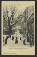 Livron - place de l'HÃ´tel de ville sous la neige