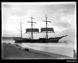 French three-masted barque VINCENNES aground on Manly Beach Sydney, May or June 1906