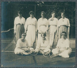 Female tennis players (1919)