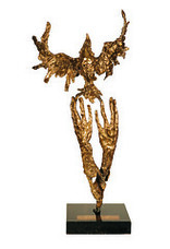 CrianÃ§a e Paz  Autor: JosÃ© Guerra Ano: 1989  TÃ©cnica: Escultura em bronze  DimensÃµes: 40cm x 25cm x 80cm