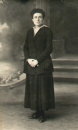 Ottoman Bank Personnel, Kroupensky HelÃ¨ne
