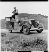 Dorothea Lange, Resettlement Administration photographer, in California (LOC)