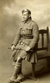 Unidentified British soldierâ€¦