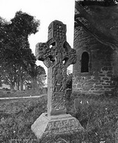 Reading the Cross of Kells