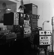 Radio House in Fabianinkatu, appliances in the laboratory, 1938.