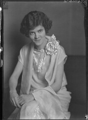 Portrait photograph of Ruth Sizelove 1927