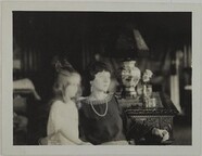 Margaret Lippo Hecht and her daughter Margaret who Akseli Gallen-Kallela painted in Chicago, 1924; photograph 3.