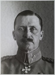 Portrait of Carl Gustaf Mannerheim, later used as reference by Akseli Gallen-Kallela when designing a medal