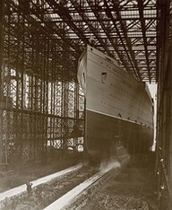 Mauretania sliding down the slipway