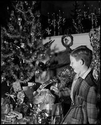 Christmas, ca. 1954, photographed by Max Dupain & Associates