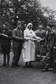 U.S. Army Base Hospital No.37, Dartford, England, American Red Cross comfort bags