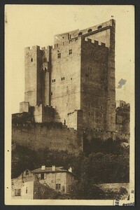 Crest. - La Tour, cÃ´tÃ© Sud-Est
