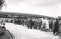 Volunteers queue for the Humber ferry 28 May 1961 (archive ref CD-103) (8)