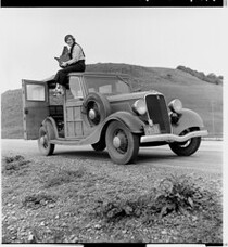 Dorothea Lange, Resettlement Administration photographer, in California (LOC)