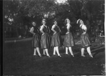 Dance performance at Oxford College May Day celebration 1922