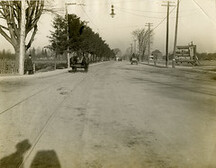 "Hamilton East". Possibly Wilson Street with Sherman Ave in far distance. Exact date and location unknown. [ca. between 1900 and 1910]