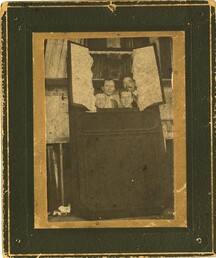 Jonathan Miller's Casket, 1909