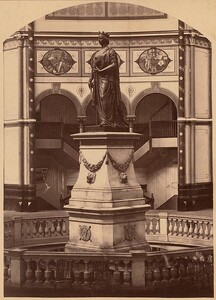 Queens Statue, Garden Palace Building, Sydney, between 1879-1882 / [NSW Government Printer ?]