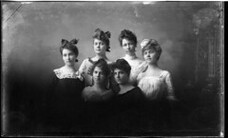 Children of Mrs. Fred Nagel 1903