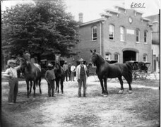Oxford street scene with men and horses 1904