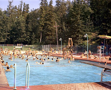 Queen Elizabeth Swimming Pool, Edmonton
