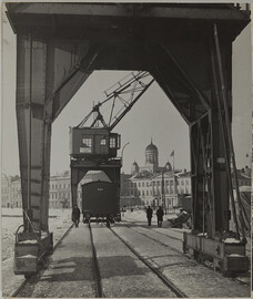 Architecture history collection: Helsinki's Katajanokka harbour railway