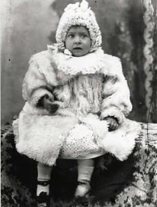 Child in woolly clothing circa 1910 (archive ref DDX1319-1-EYC28)