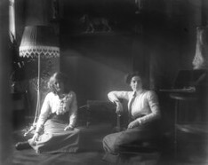 Alice and Gladys Reeves