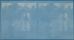 Swahili girl Mariam Ascha and Kirsti Gallen-Kallela standing in front of the Gallen-Kallela family's last African home in Nairobi in October 1910 (copy 1).