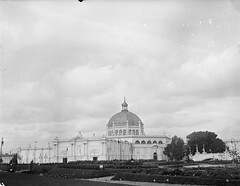 "Possibly Crystal Palace" is hall of Irish International Exhibition 1907