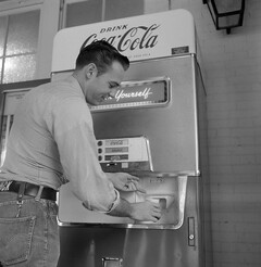 1963-0193_03