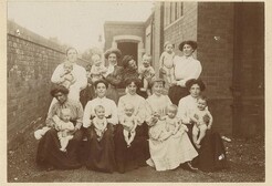 Mothers & babies at Baptist Chapel, Lord Roberts Road, Beverley 1908 (archive ref PH-4-7)