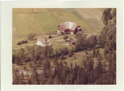 Ã˜stre Gudum, Botne
