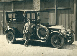 Auto's en olielampen | Automobiles and oil lamps
