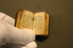 BS391 A2B5 1774_Bible (12)