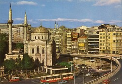 Pertevniyal Valide Sultan Mosque, Ä°stanbul